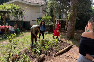 Jardinagem Biodinâmica: desenvolvimento e implantação do horto biodinâmico com espécies medicinais, aromáticas, condimentares e florais na área verde da Faculdade Rudolf Steiner.